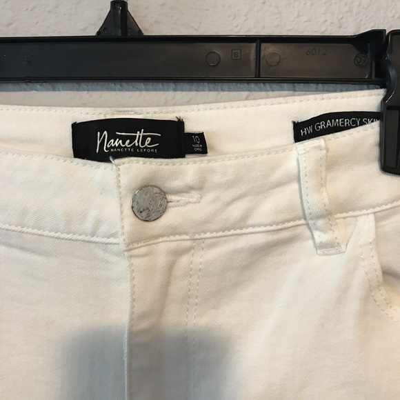 NWOT Nanette LePore HW Distressed Gramercy Skinny - Picture 6 of 11